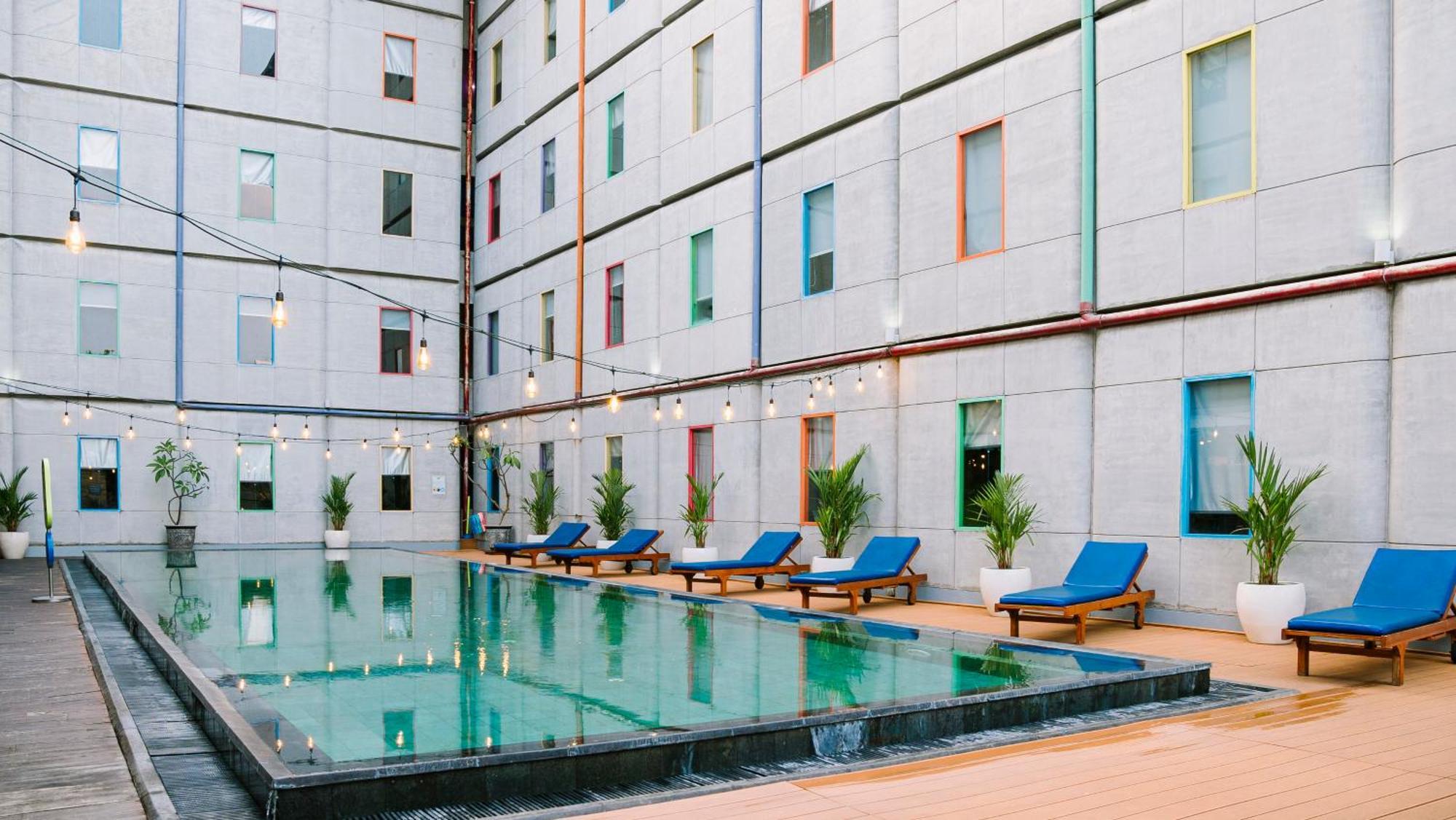 Pop! Hotel Kuta Beach Exterior photo