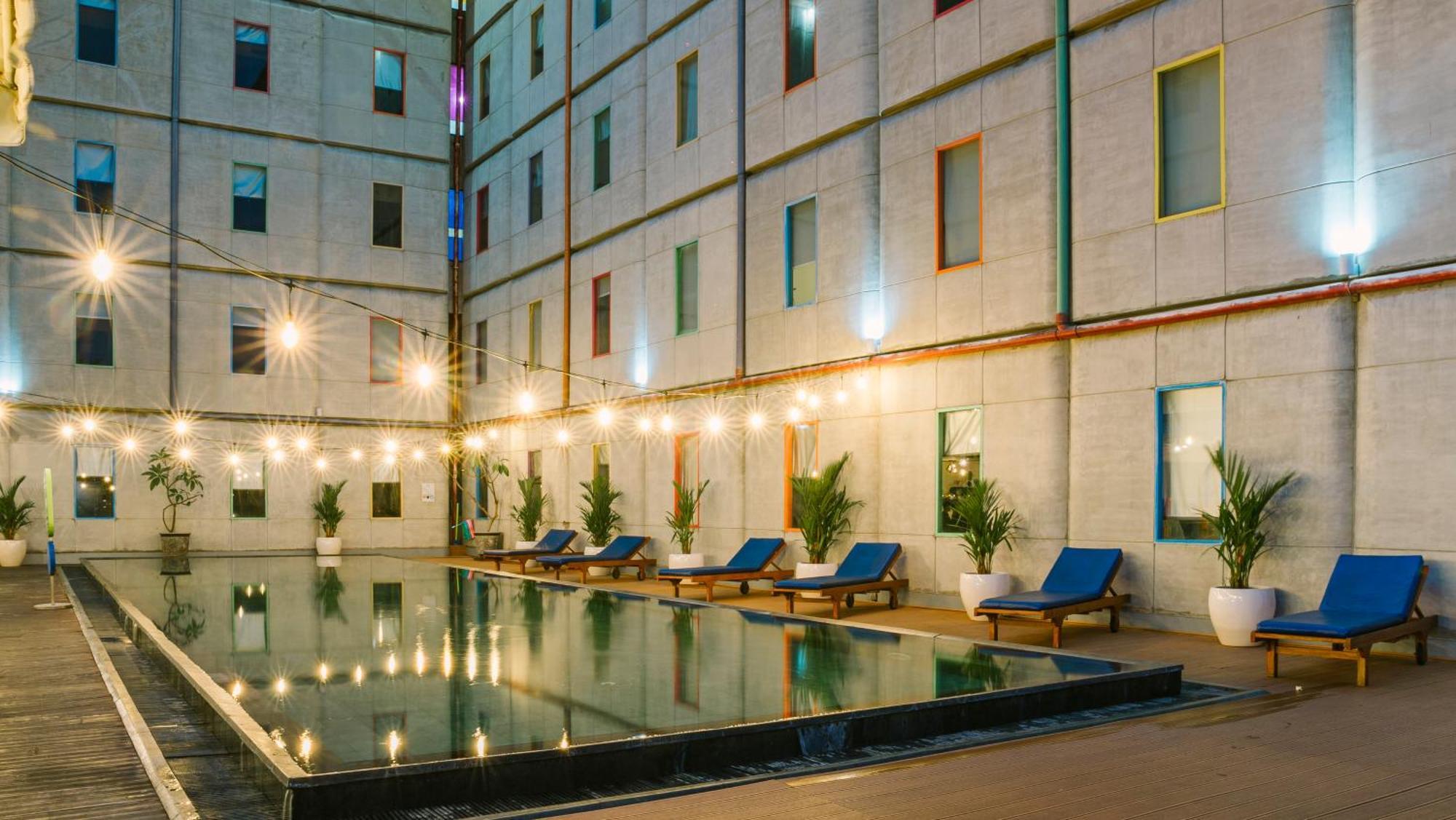 Pop! Hotel Kuta Beach Exterior photo