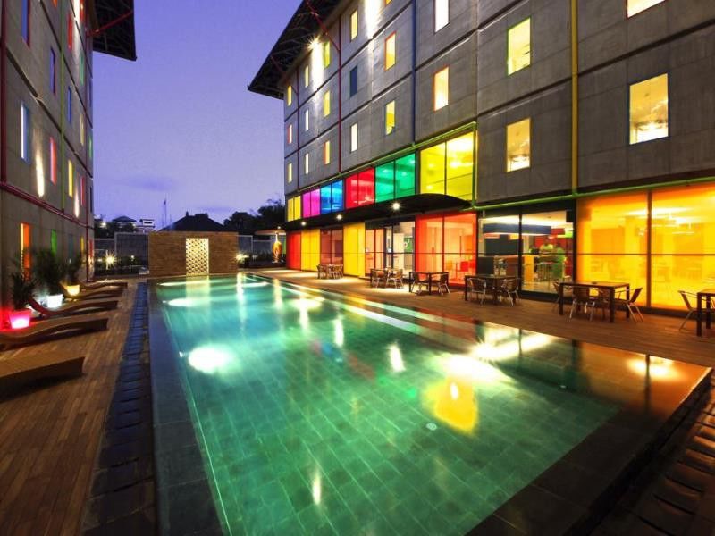 Pop! Hotel Kuta Beach Exterior photo